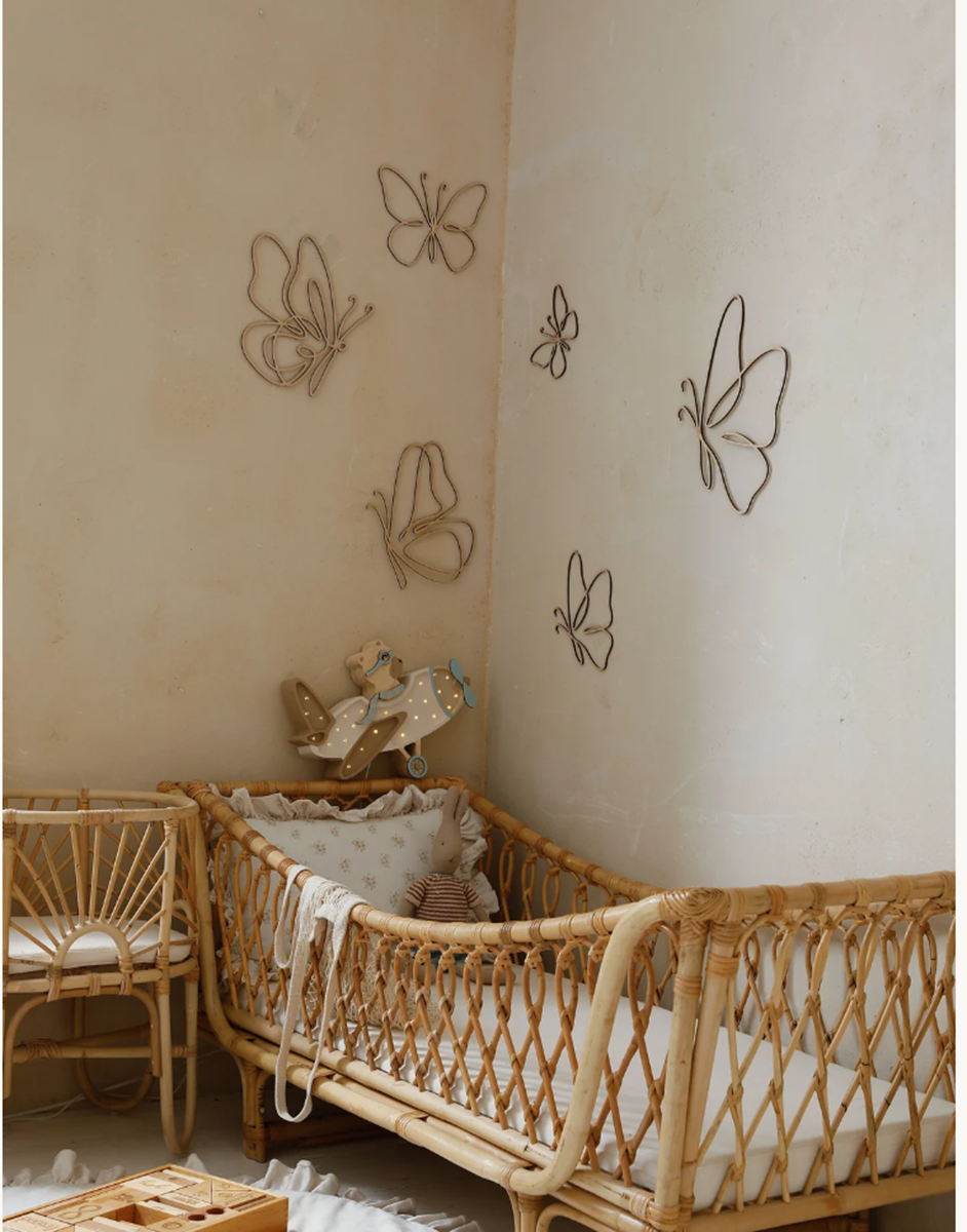Set of 6 Wooden Wall Butterfli - đánh giá và giá Baby Nursery Needs